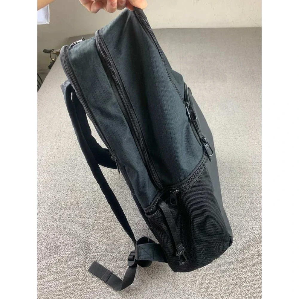 Nike Backpack Unisex White‎ Swoosh Black Laptop Sleeve School Sport Travel
